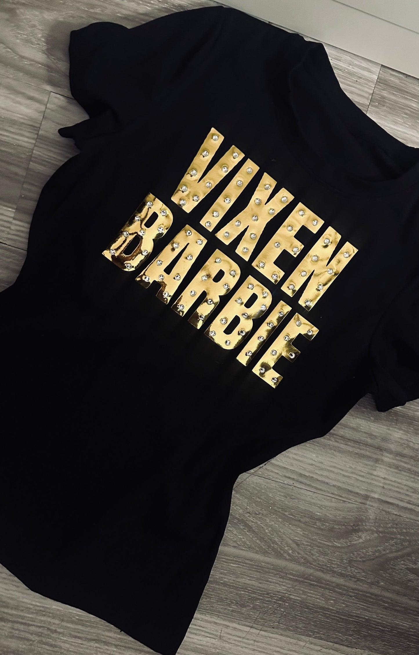 #VIXENBARBIE TEE GOLD